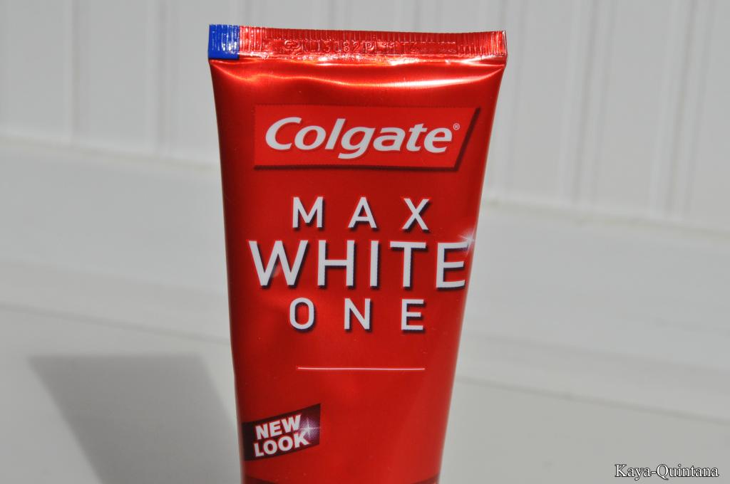 colgate max white one