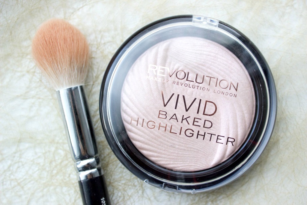 Makeup revolution Vivid baked highlighter