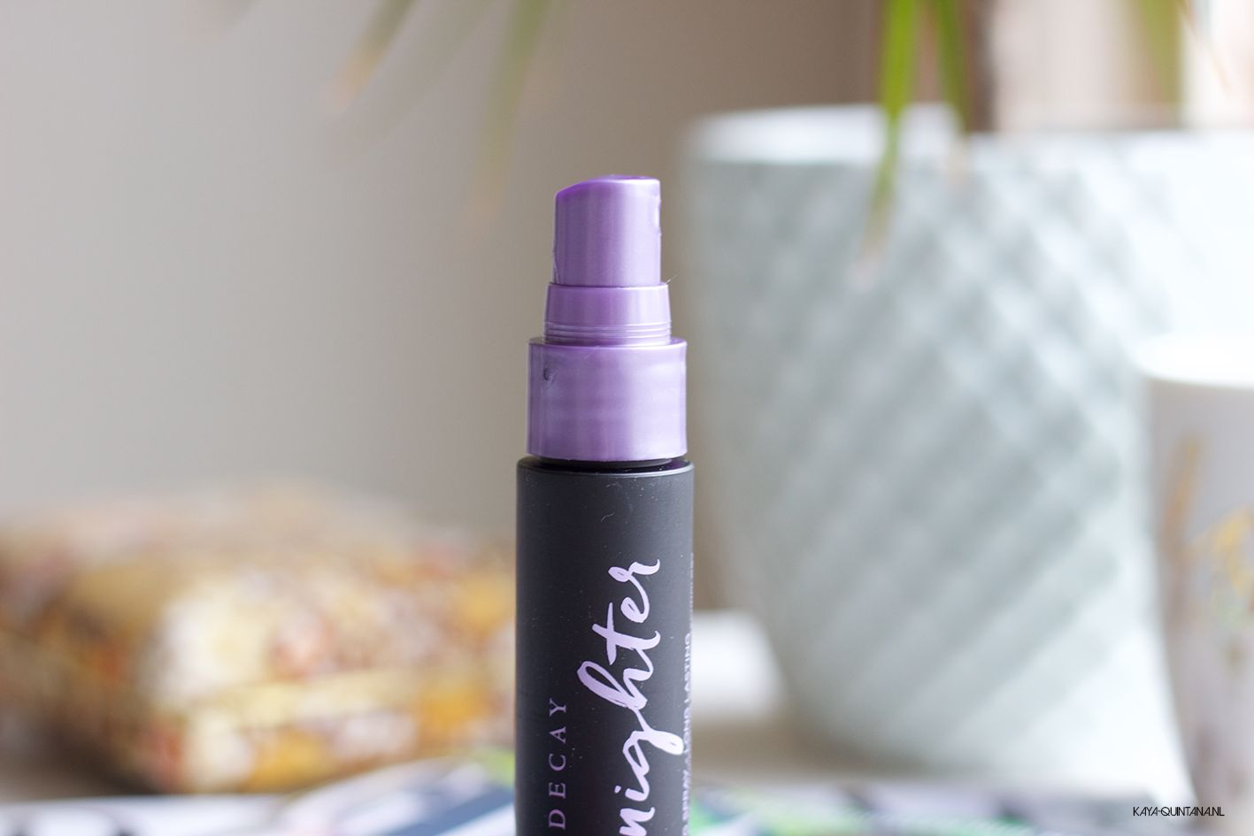 Urban Decay All nighter makeup setting spray review